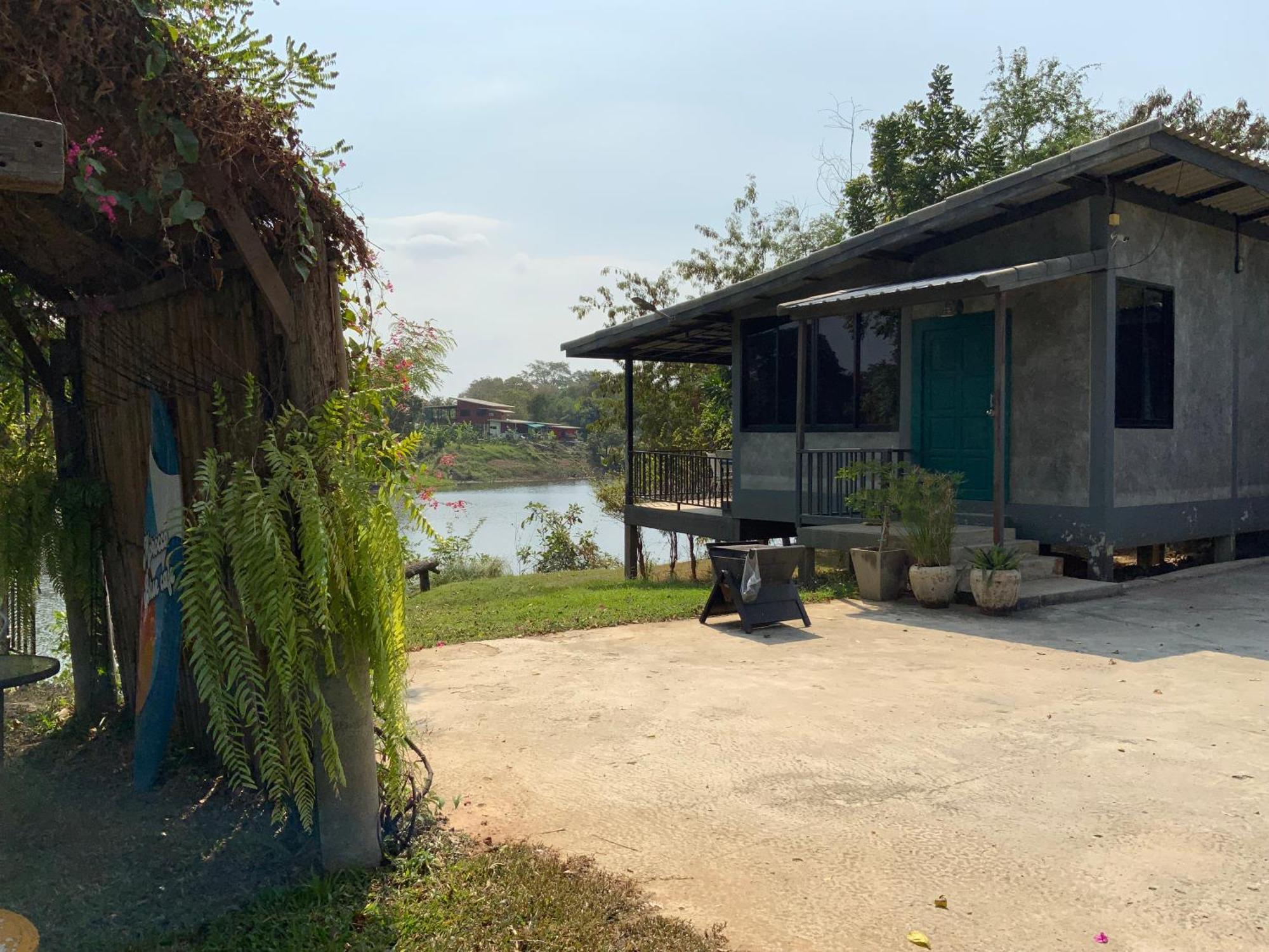 Morocco Blue Cafe By Chilong River Farm Resort Muang Kosum Екстериор снимка
