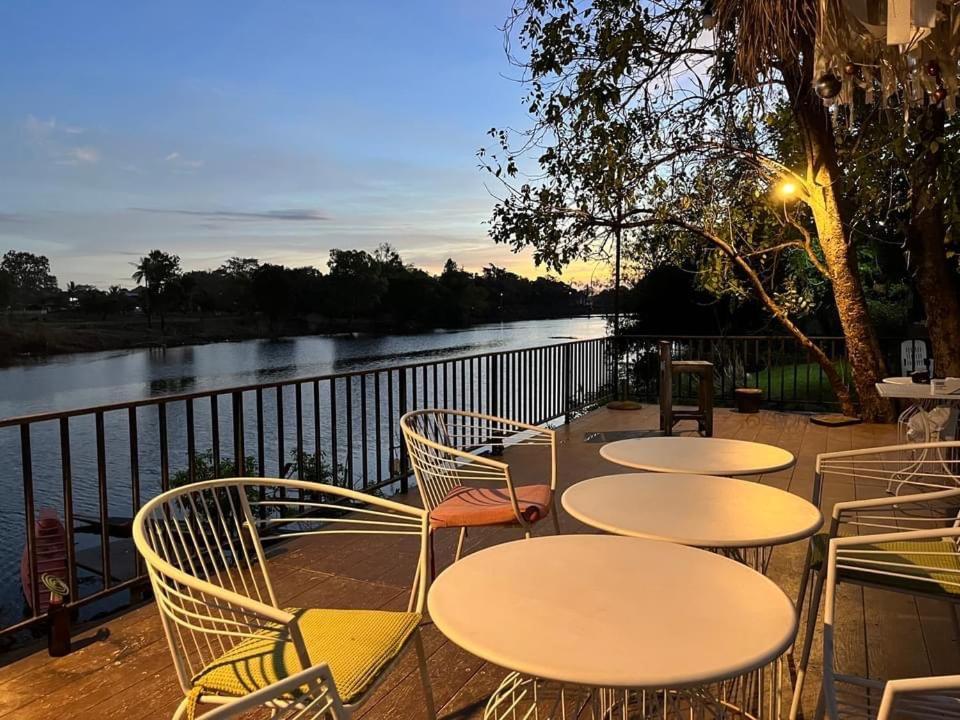 Morocco Blue Cafe By Chilong River Farm Resort Muang Kosum Екстериор снимка