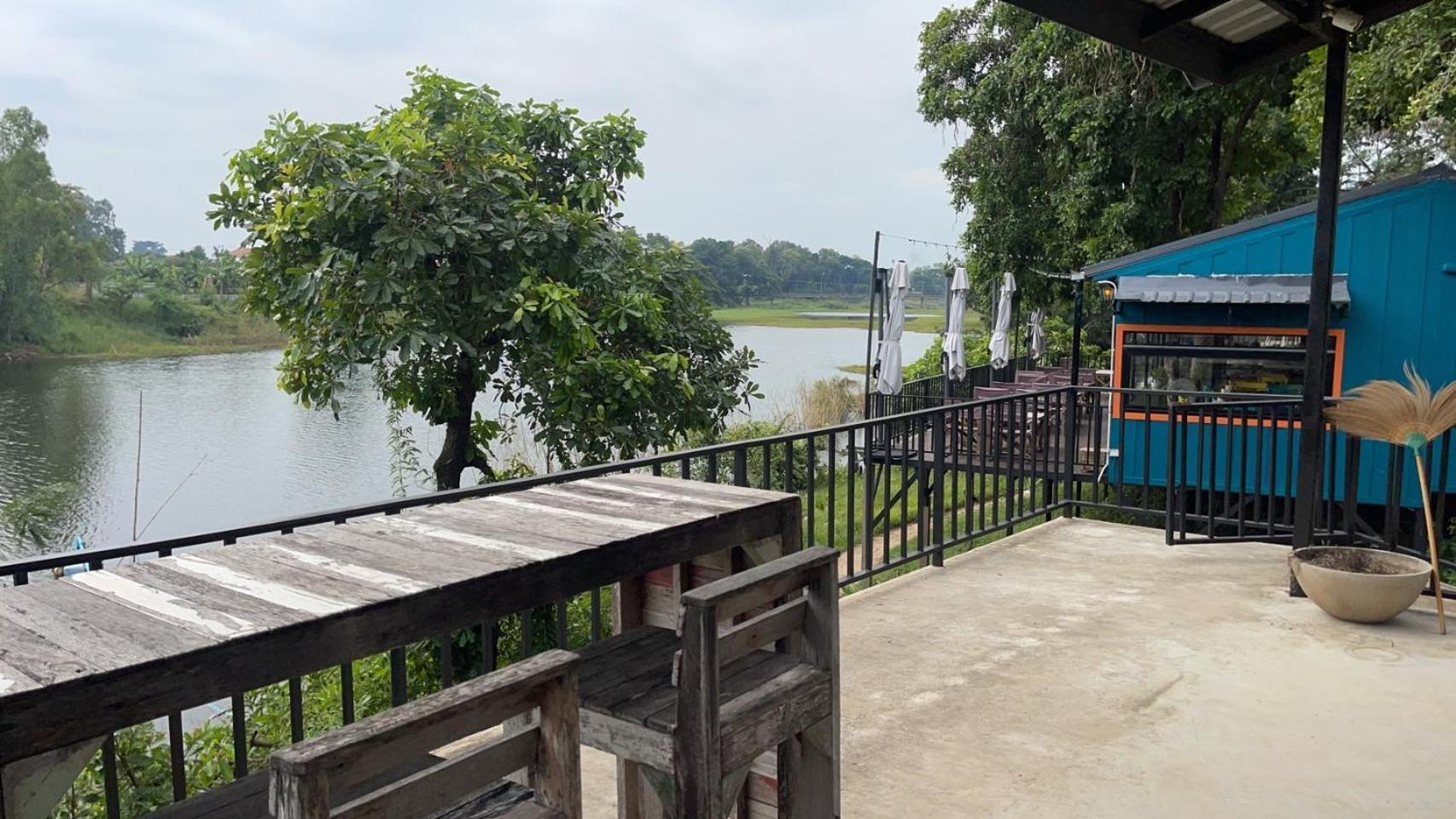 Morocco Blue Cafe By Chilong River Farm Resort Muang Kosum Екстериор снимка